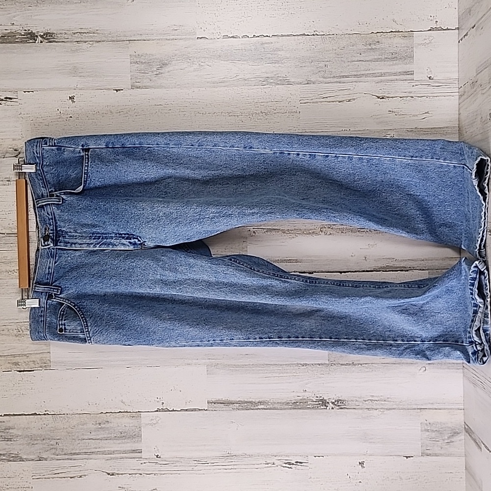 Wrangler authentics light wash denim blue jeans Size 36 x 34